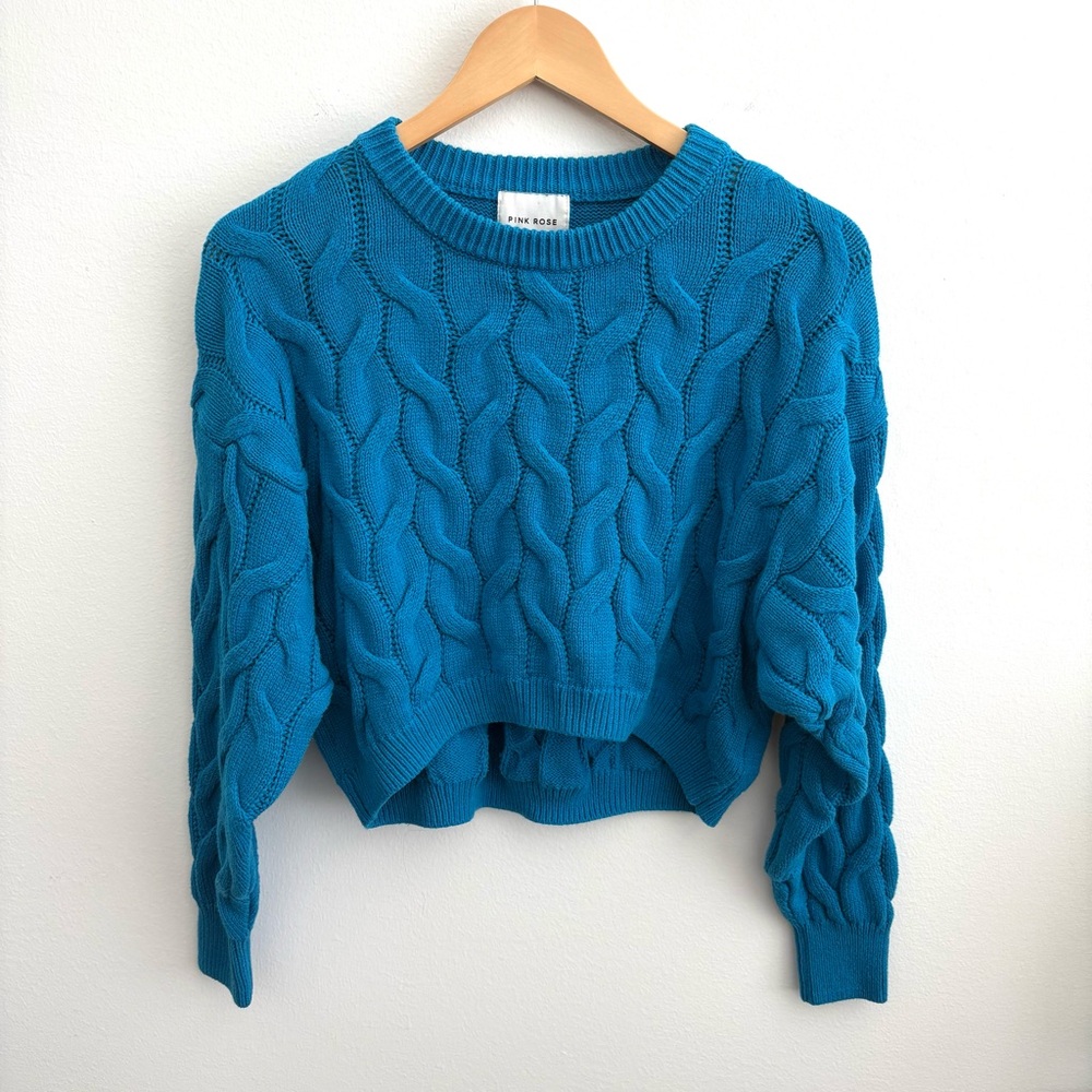 Women’s Blue Cable Knit Sweater Sz Small Cozy Cropped Preppy